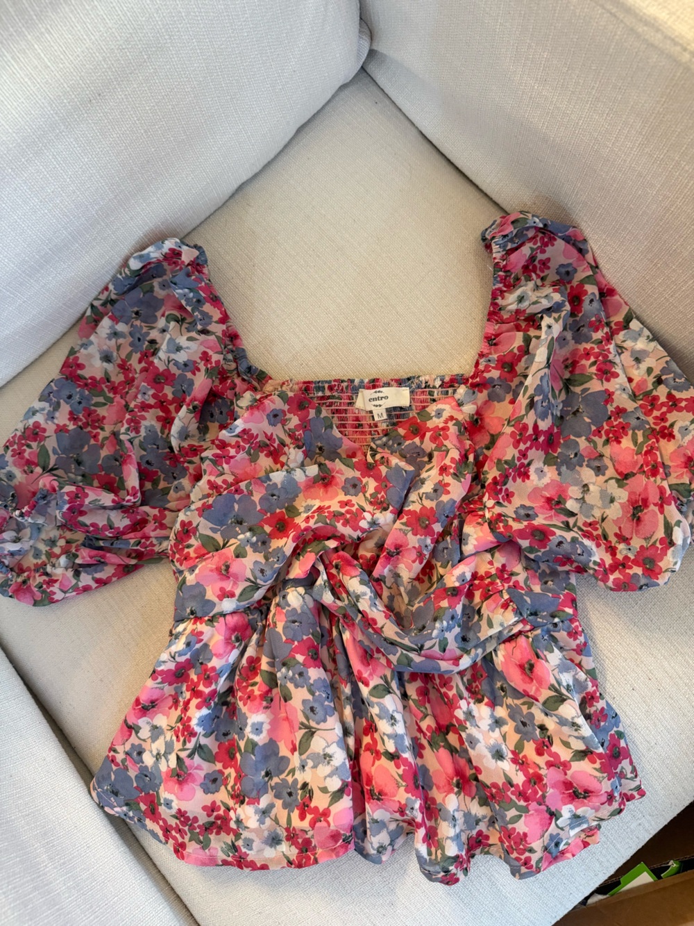 entro Pink and Blue Floral Puff Sleeve Blouse
